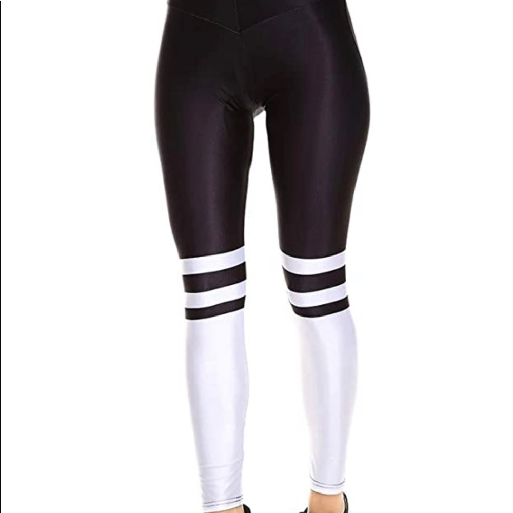 Black and white leggings